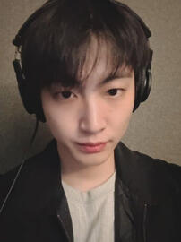 🎧↻ ◁ playlist ▷ ↺ 🎧